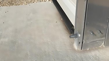 Exterior view of the floor finish with a point foundation of an industrial tent