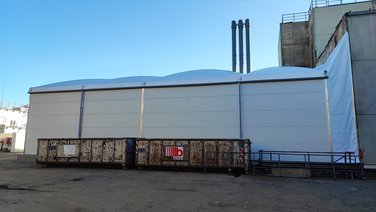 Side View on the weather protection hall No 2