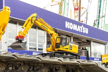 komatsu main entrance of the exhibition hall at bauma 2019
