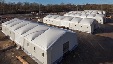 Bird's-eye_view_of_the_refugee_accommodation_in_Bochum_2015