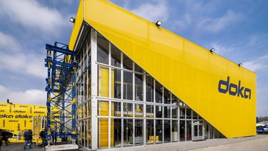 Side view of a exhibition tent of DOKA for the BAUMA 2019