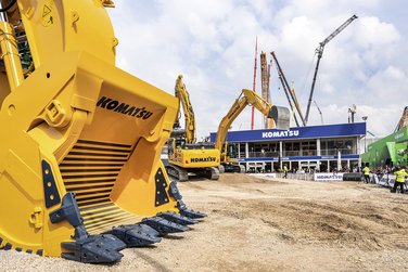 komatsu exhibition hall 
