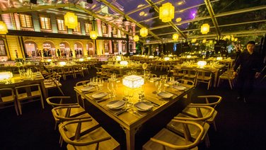 Interior view of the interior of a gala dinner
