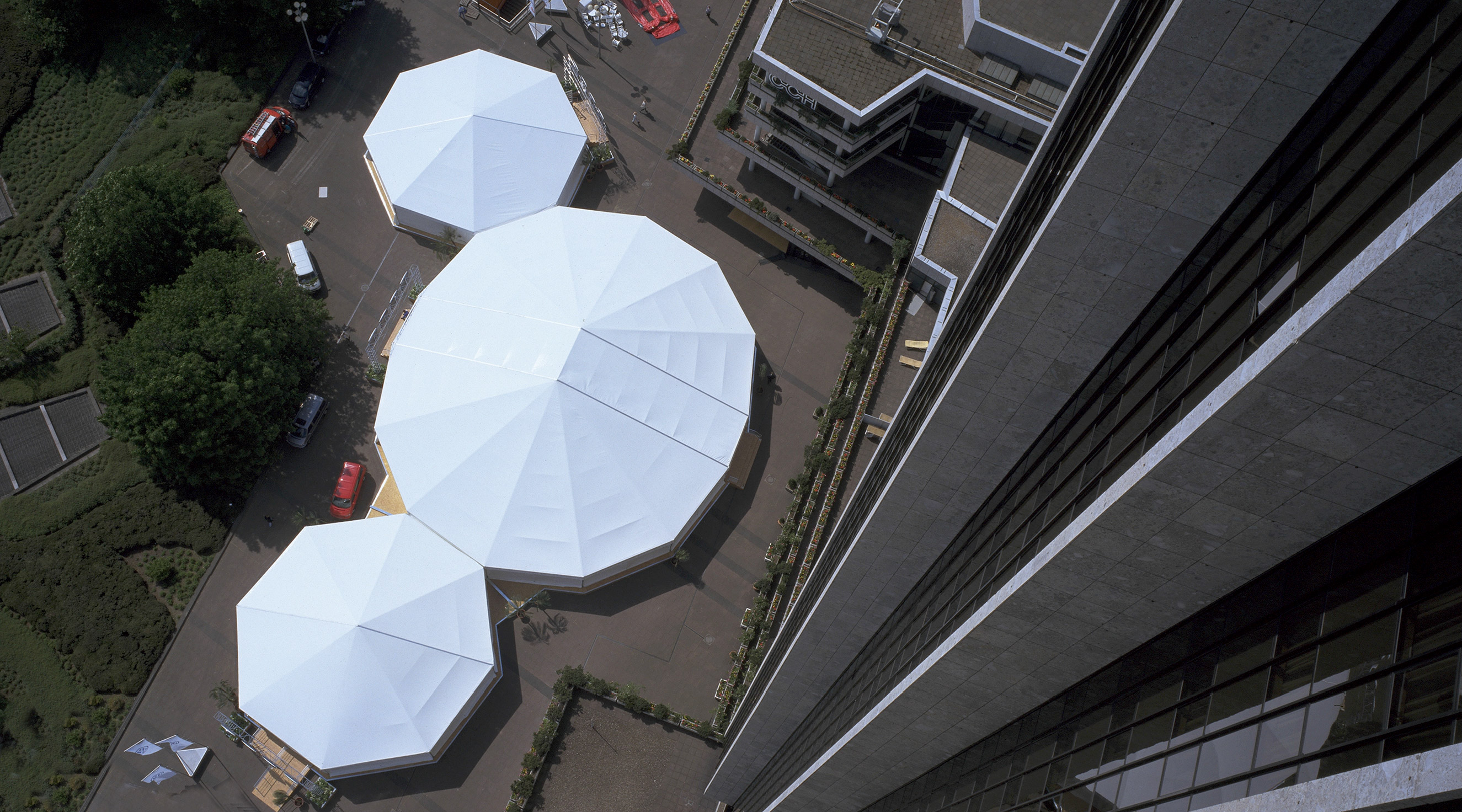 Röder B-TENTS Dodecagonal Marquee